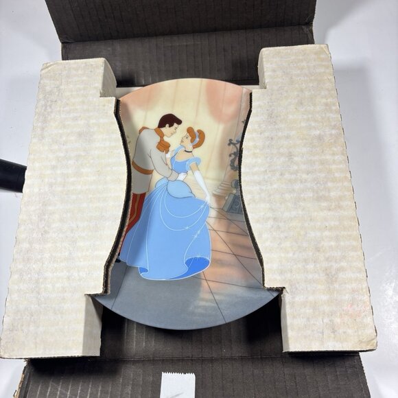 Knowles 1988 Disney Cinderella Collectors Plate So This Is Love Box Princess - Picture 4 of 11